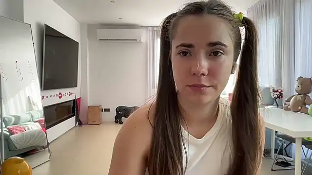 Mika_Miller: απευθείας συνομιλία ΧΧΧ