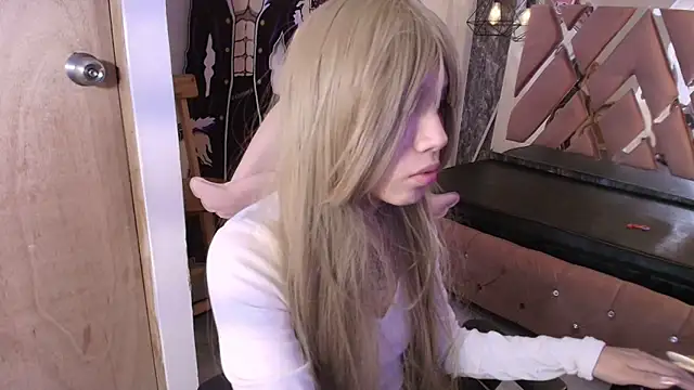 Terraelowen লাইভ XXX চ্যাট