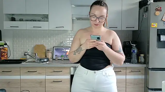 TokyoAna লাইভ XXX চ্যাট