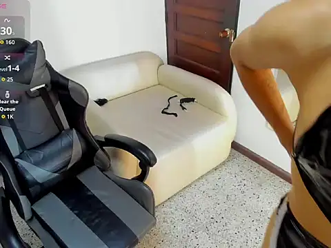 Philipp-Jones 现场XXX聊天