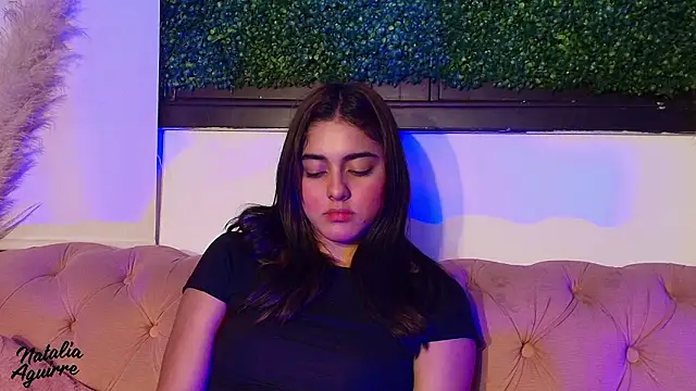natalia_aguirre1 Adlı Modelin Canlı XXX Sohbeti