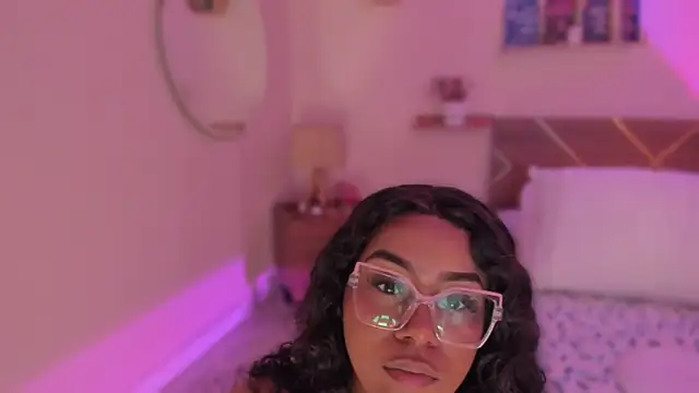 Онлайн чат XXX YariRose