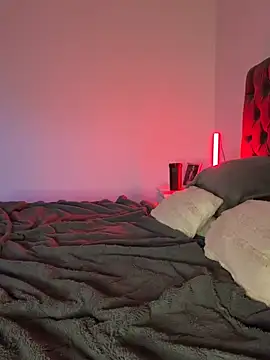 EllaMae: απευθείας συνομιλία ΧΧΧ