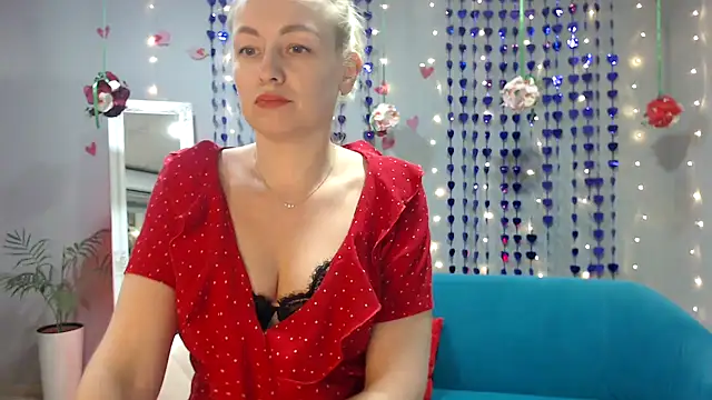 Chat +18 de Sunny_blond ao vivo