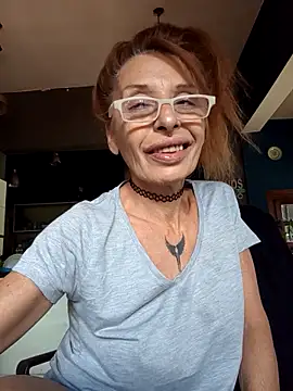 FrozenWaffle élő XXX-chatje