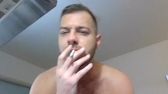 XXX chat uživo modela cheekycherryx