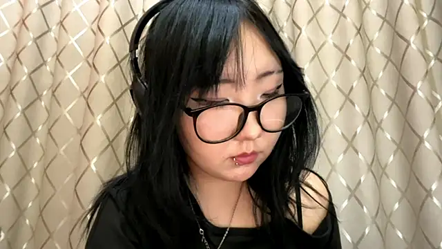 Yunananaa's Live XXX Chat