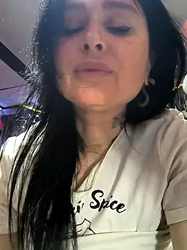 Czat XXX na żywo – KikiXRed