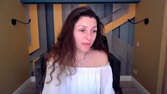 EllaLong: απευθείας συνομιλία ΧΧΧ