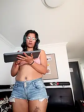 SamathaMay Live XXX-Chat