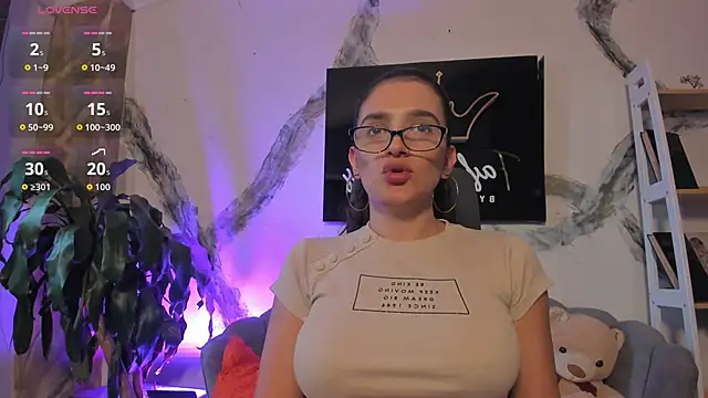 Chat +18 de Violett_hott_ ao vivo