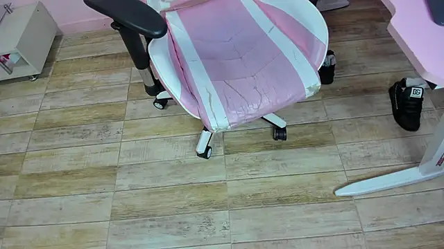 KaterinMoss élő XXX-chatje