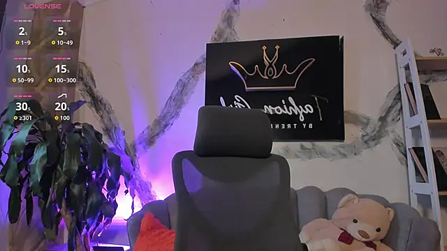 Violett_hott_: онлайн-секс-чат