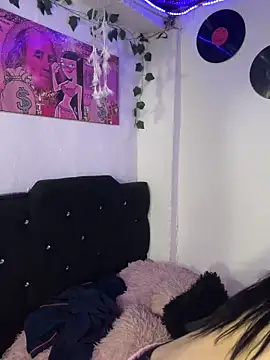 Chatroom XXX en direct de violettahotass