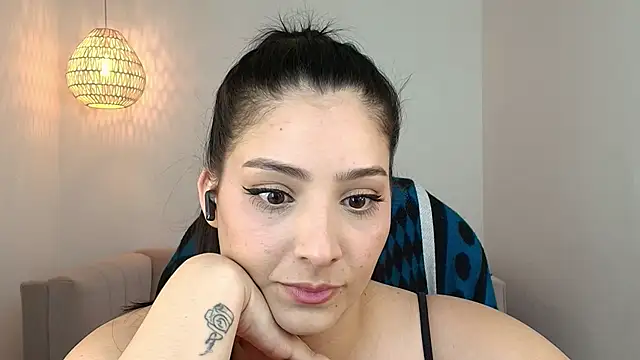 YummyAnna_ Chat XXX live