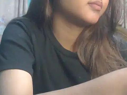 NancyRuvi Adlı Modelin Canlı XXX Sohbeti