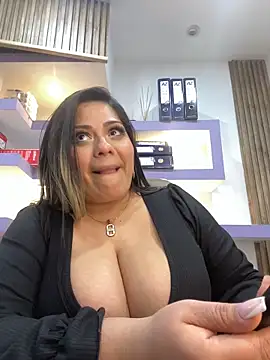 Chat +18 de isabella_horney_ ao vivo