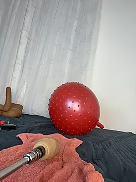 Chat +18 de MerliaSsomer ao vivo