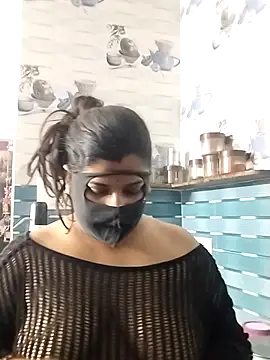 pinkisaha75 Adlı Modelin Canlı XXX Sohbeti