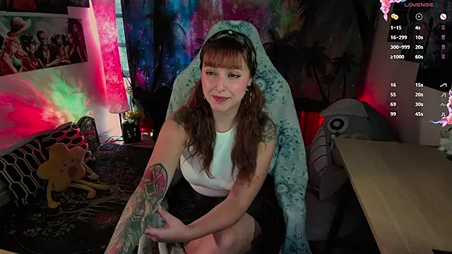 emma_luna59: онлайн-секс-чат