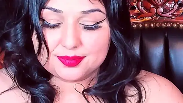 XXX chat uživo modela SelenaNoctis