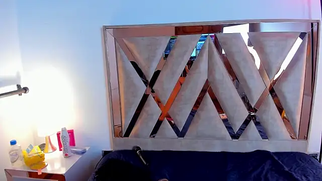 Chat XXX ao vivo de Katy_ortiiz