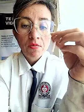 Valentina--1 现场XXX聊天