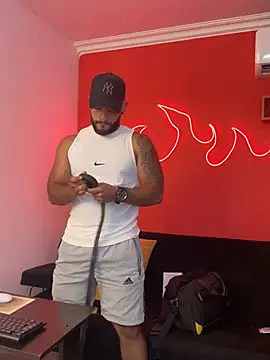 Mike_savage3のウェブカメラショー