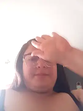 Chat XXX en directo de Bella_diamond01