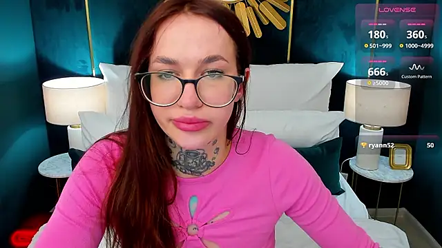 PalmLora1's Live XXX Chat