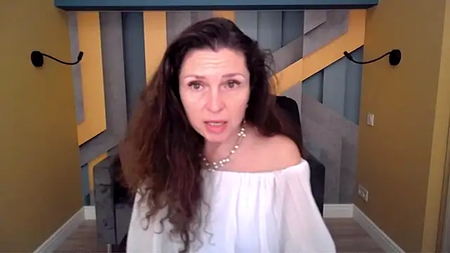 Chat XXX en directo de EllaLong