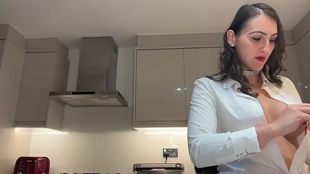 Bunny_LiveShow: διαδικτυακό σόου στην κάμερα