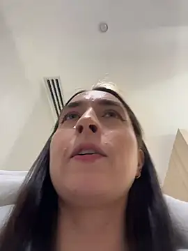 Holly_Play Live XXX-Chat