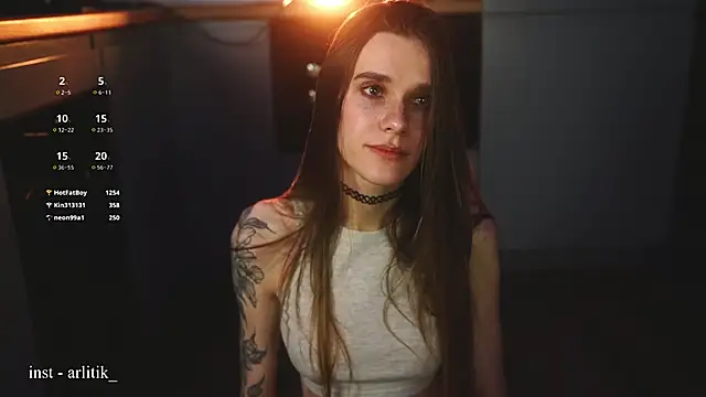 Arlitik Live XXX-Chat