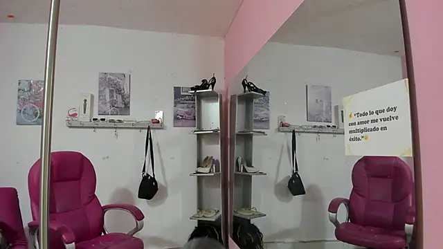 CAMILA--REY: онлайн-секс-чат