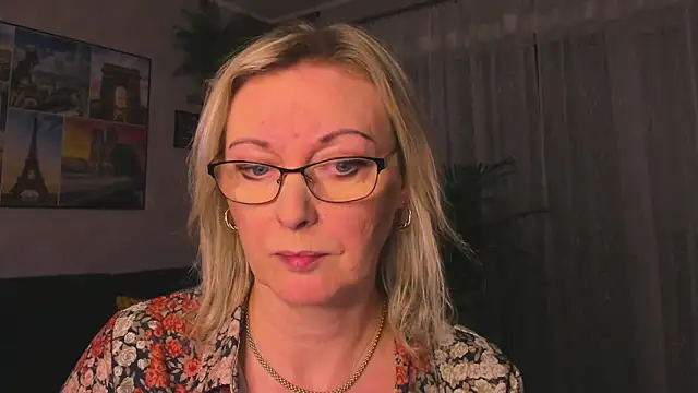 Show de vanessa_chat na webcam