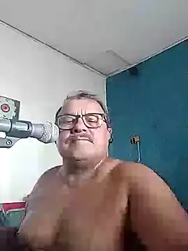 Misterymem63 Adlı Modelin Canlı XXX Sohbeti