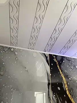 emmamilk6 Adlı Modelin Canlı XXX Sohbeti