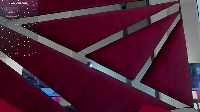 FaloonRoussel: онлайн-секс-чат