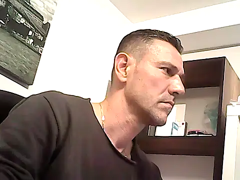 mastercharisma35 – Live XXX-chat