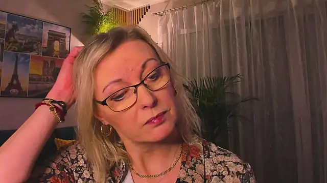 Show de vanessa_chat na webcam