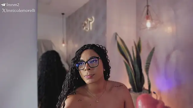 Czat XXX na żywo – Nicolemorelli2