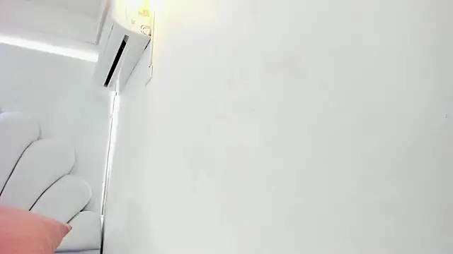 ginebra_ness' Live XXX Chat