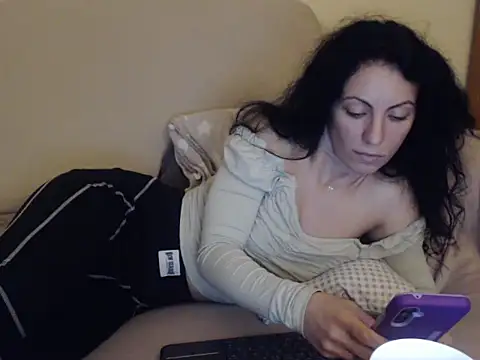 Emmatoo 现场XXX聊天