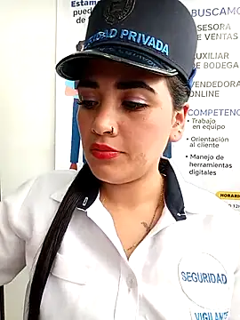 MAYE__13 élő XXX-chatje