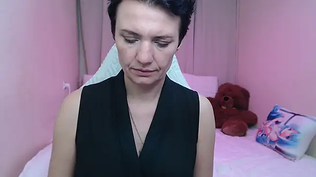 AvaSaturnian Live XXX Chat