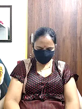 Queen-Neha Show in webcam