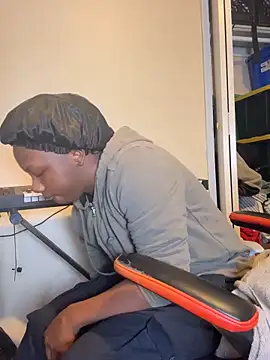 YourLittleBoyfriend Webcam show