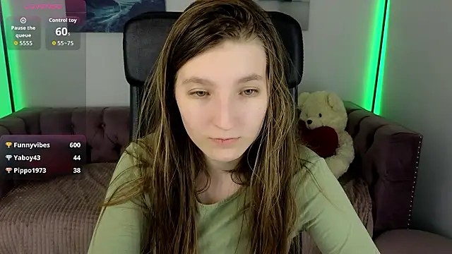 دردشة Mia_Myles الجنسية المباشرة