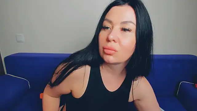 BrilliantGirll – Naživo XXX chat